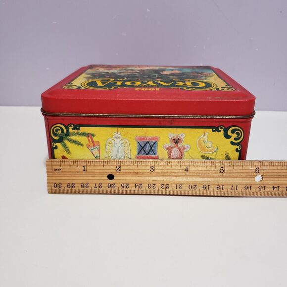 Crayon 1992 Red Metal Tin Container Vintage Farmhouse Country Decor 5.5"×5.5"×3 - Picture 6 of 8